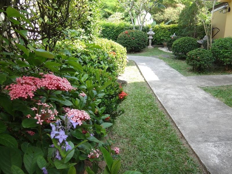 Holiday Village And Natural Garden Resort Phuket Exteriér fotografie